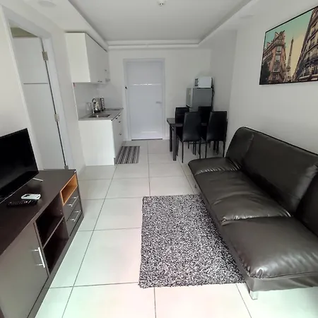 Garden Tropical Siam Apartment Pattaya Room photo