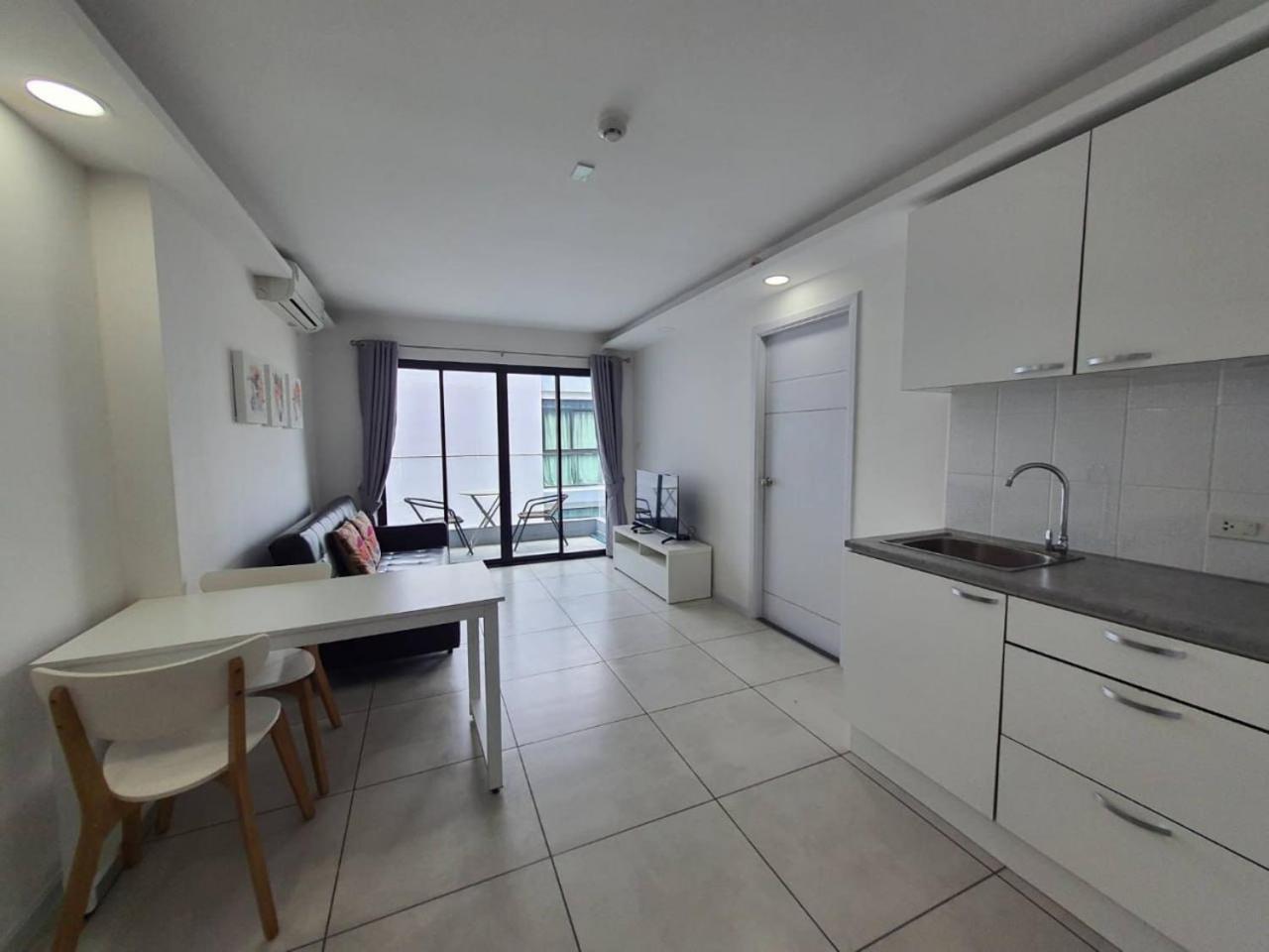 Apartment Garden Tropical Siam Pattaya